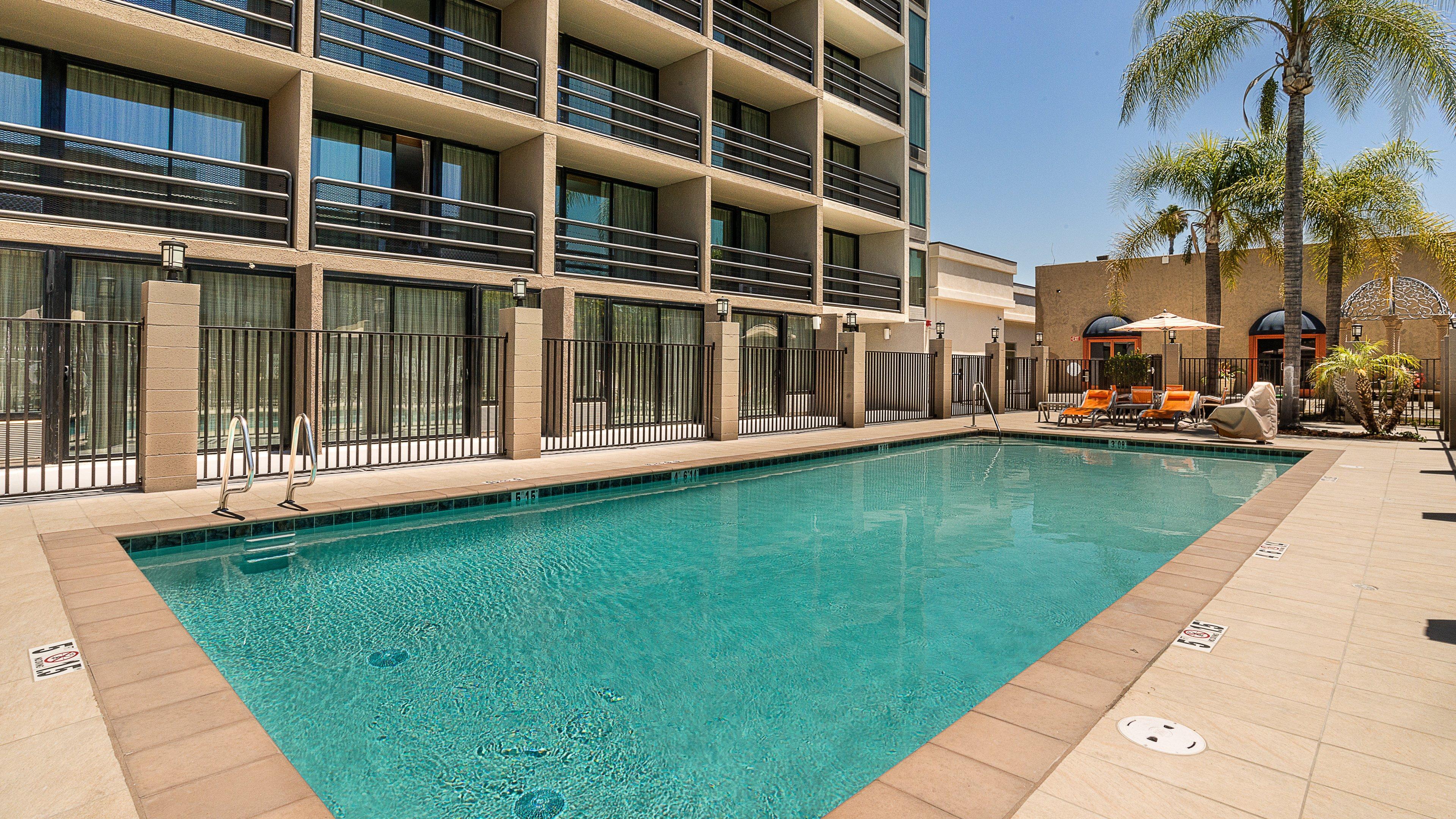 Holiday Inn Express Fullerton-Anaheim By Ihg Εξωτερικό φωτογραφία
