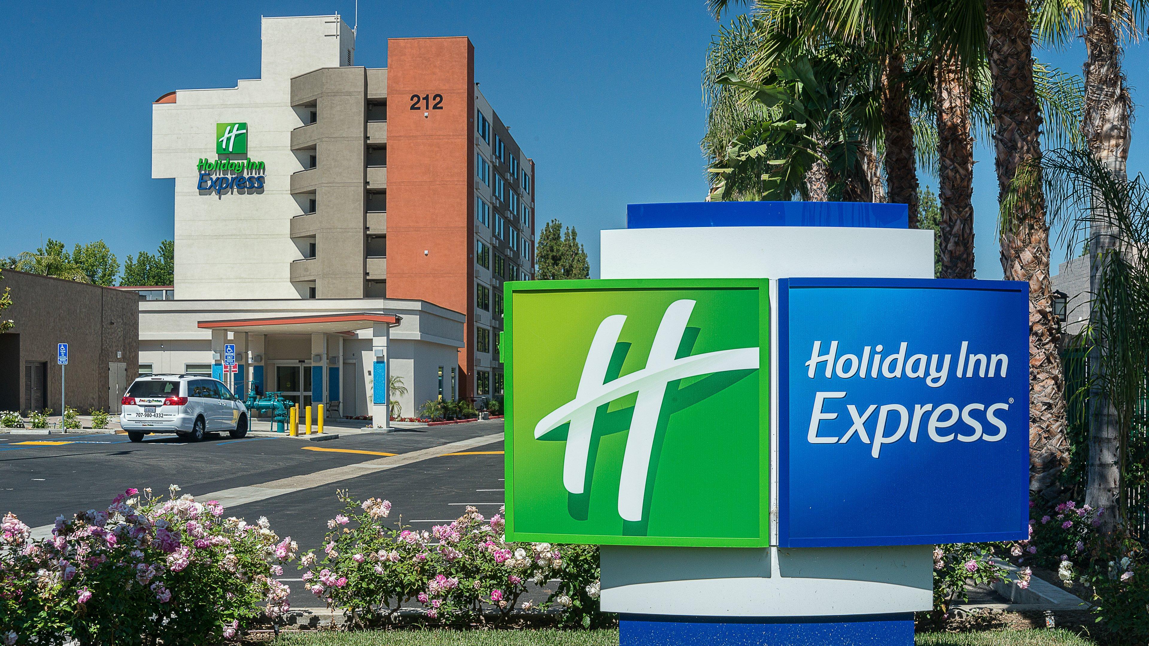 Holiday Inn Express Fullerton-Anaheim By Ihg Εξωτερικό φωτογραφία