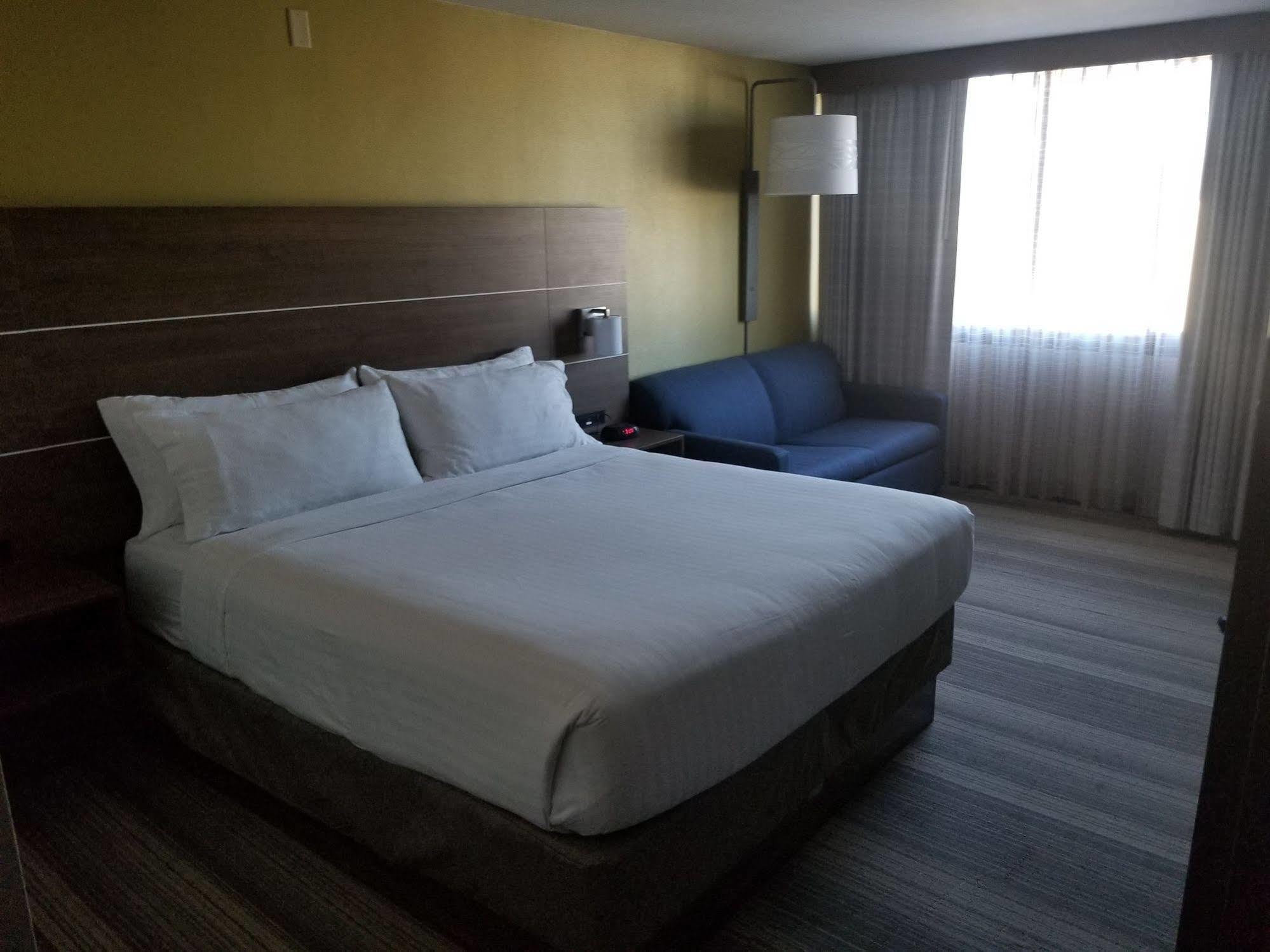 Holiday Inn Express Fullerton-Anaheim By Ihg Εξωτερικό φωτογραφία