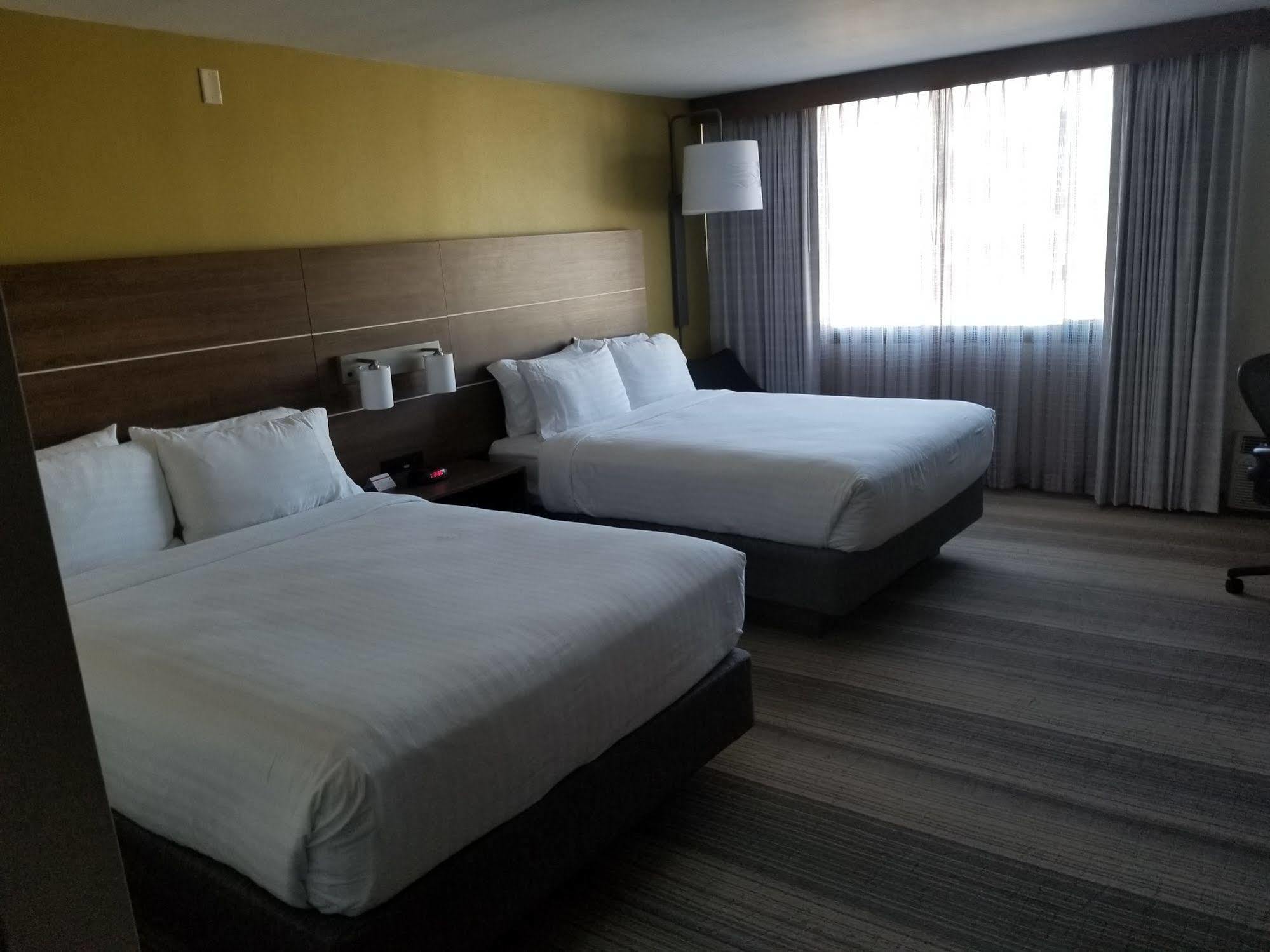 Holiday Inn Express Fullerton-Anaheim By Ihg Εξωτερικό φωτογραφία