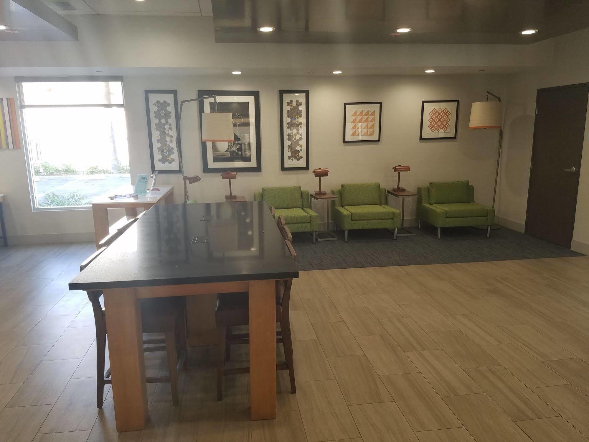 Holiday Inn Express Fullerton-Anaheim By Ihg Εξωτερικό φωτογραφία