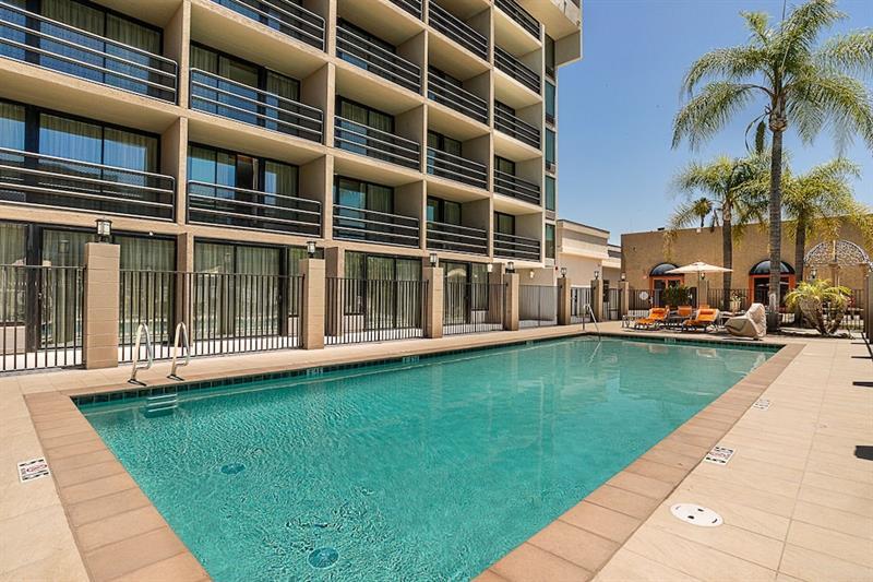 Holiday Inn Express Fullerton-Anaheim By Ihg Εξωτερικό φωτογραφία