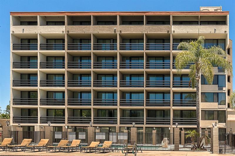 Holiday Inn Express Fullerton-Anaheim By Ihg Εξωτερικό φωτογραφία